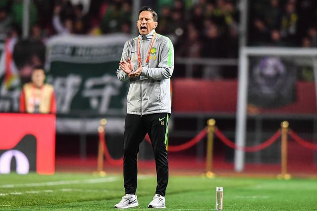 韩硕出任四川男篮主帅 球队希望他严抓训练